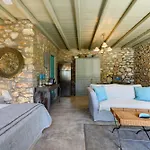 Iliablue Villa *