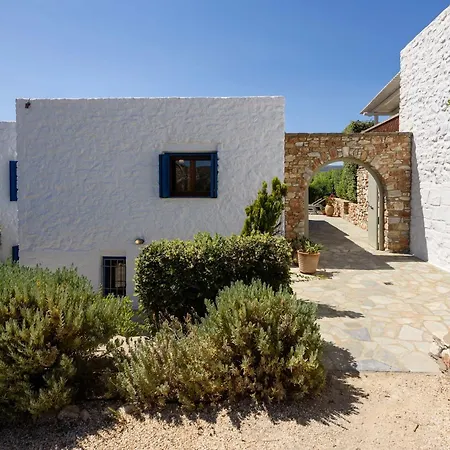 Iliablue Villa *
